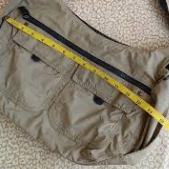 Vintage Liz Claiborne Croissant Bag with Pockets - Picture 5 of 6